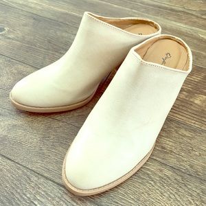 Darling light tan booties size 8!